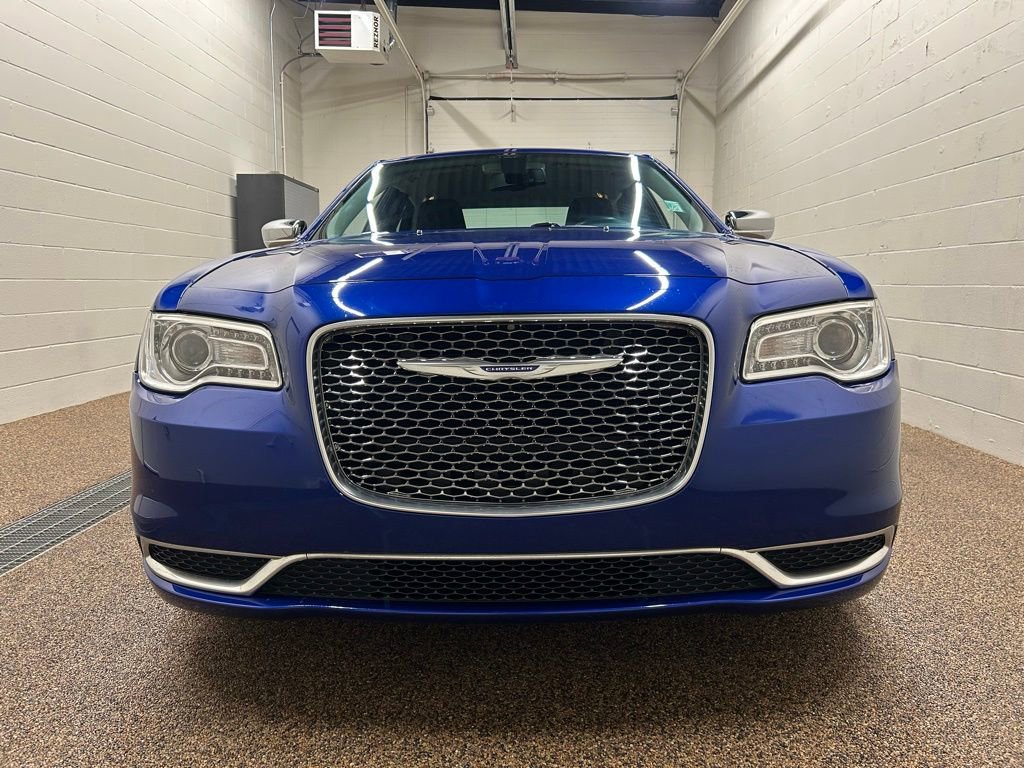 Used 2021 Chrysler 300 Touring w/ Chrome Appearance Package image 6