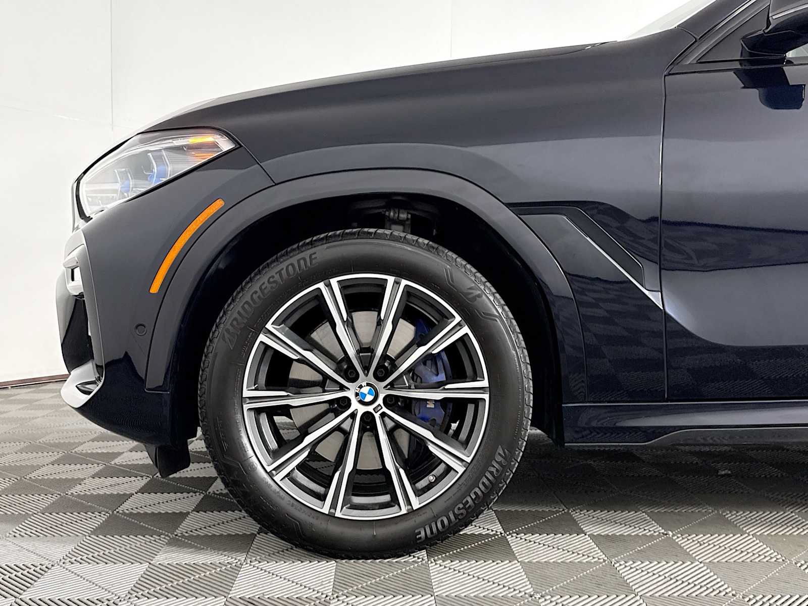 Used 2021 BMW X6 xDrive40i w/ Executive Package AWD/4WD image 31