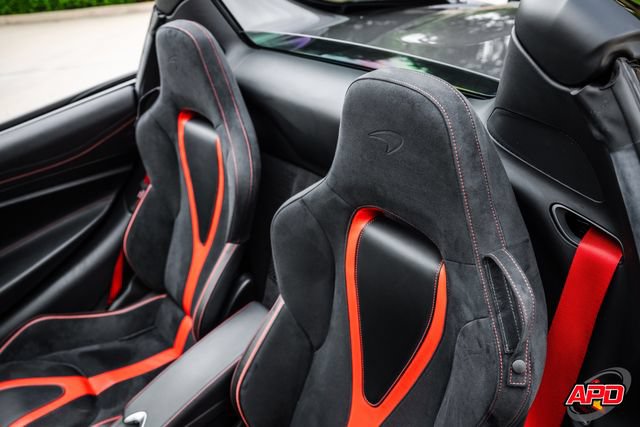 Used 2020 McLaren 720S Performance RWD image 27