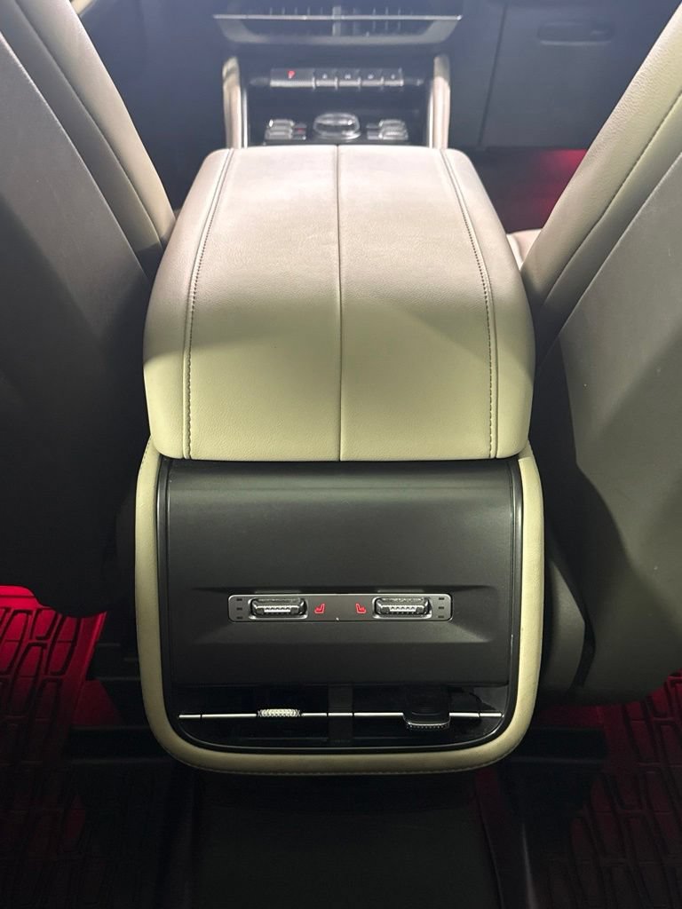 Used 2024 Lincoln Nautilus Premier w/ Equipment Group 102A AWD/4WD image 33