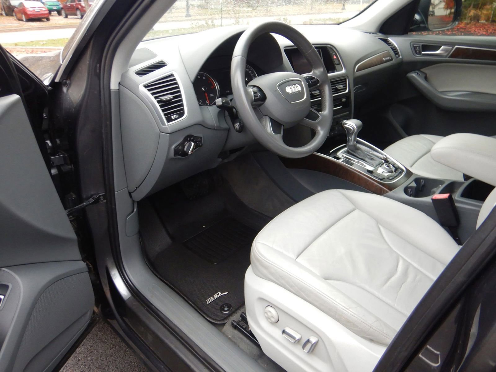 Used 2016 Audi Q5 2.0T Premium w/ Audi MMI Navigation Plus image 12