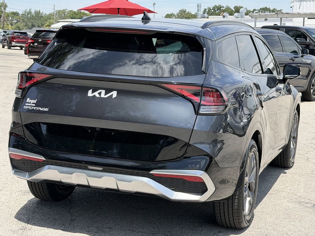 Certified 2024 Kia Sportage SX FWD image 5