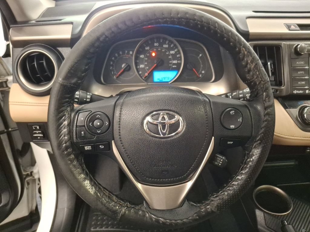 Used 2015 Toyota RAV4 XLE AWD/4WD image 19
