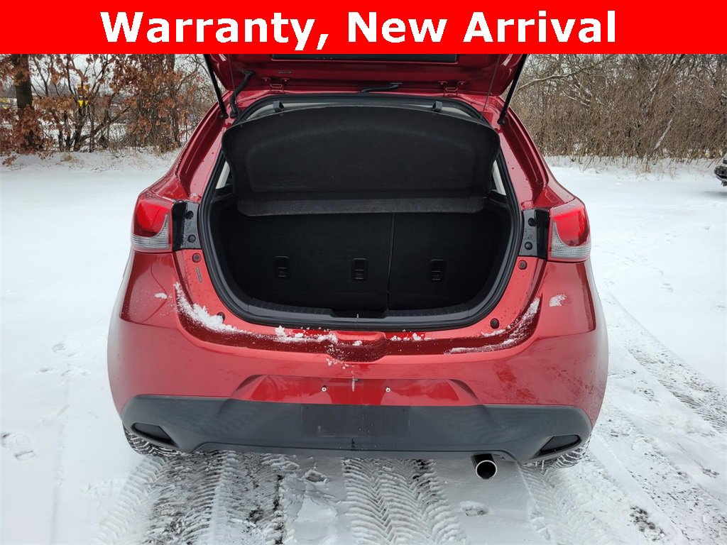 Used 2020 Toyota Yaris LE image 24