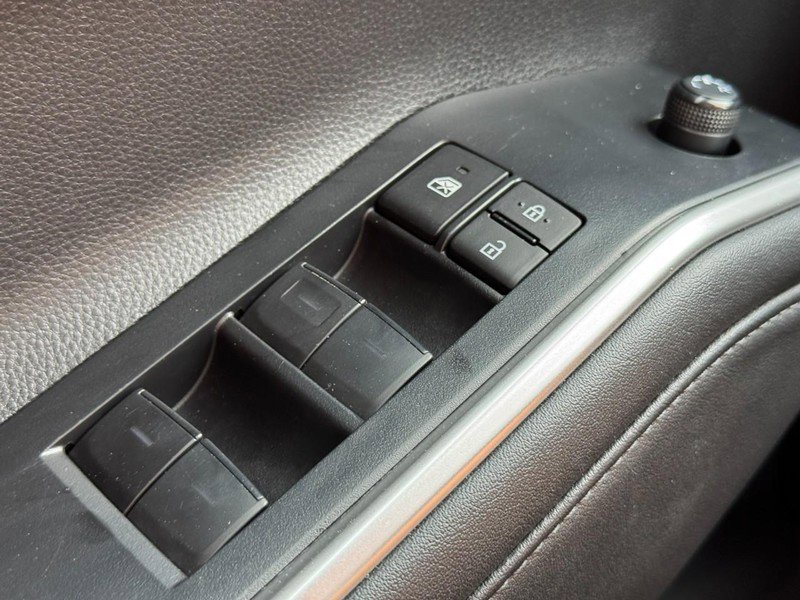 Certified 2024 Toyota Highlander XLE image 22