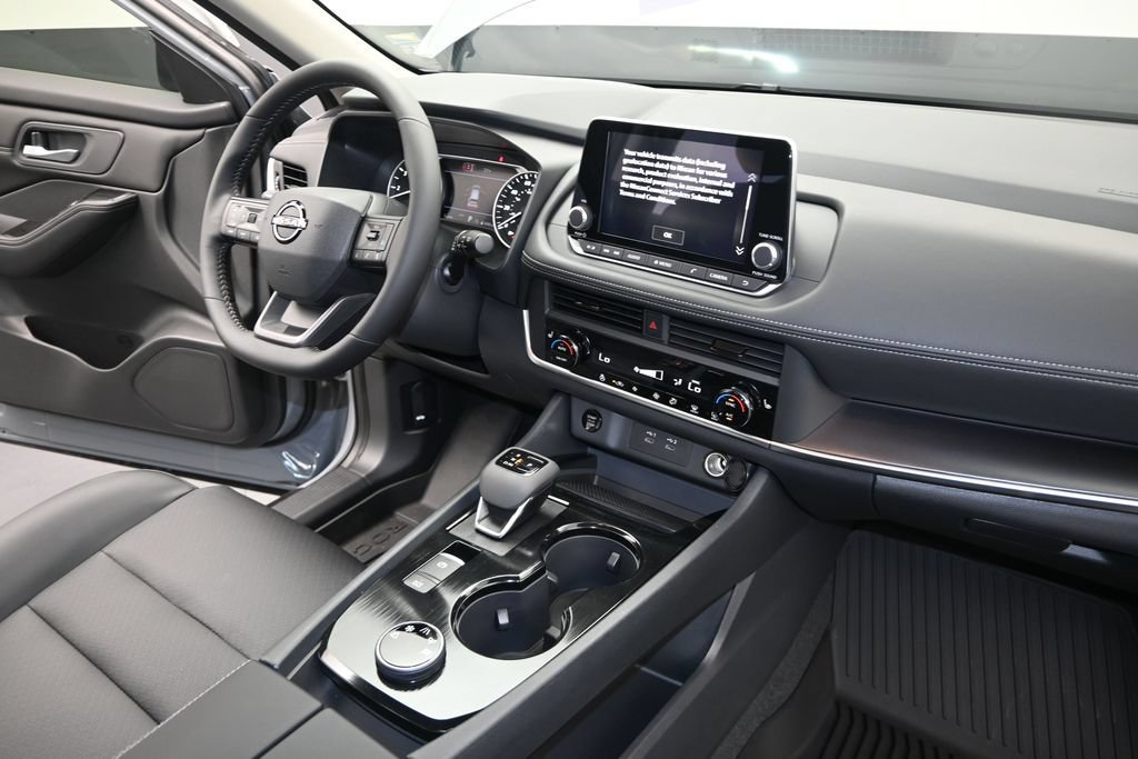 New 2026 Nissan Rogue Dark Armor AWD/4WD image 29