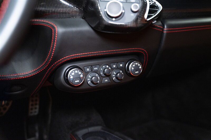 Used 2014 Ferrari 458 Spider RWD image 22