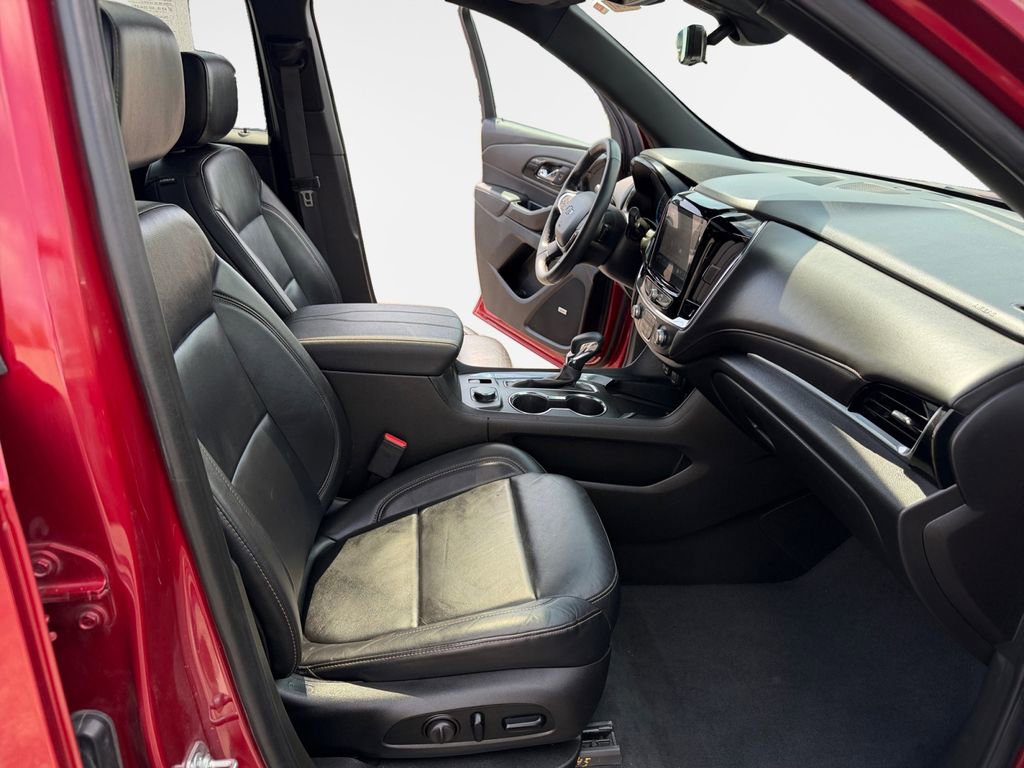 Used 2023 Chevrolet Traverse RS AWD/4WD image 26