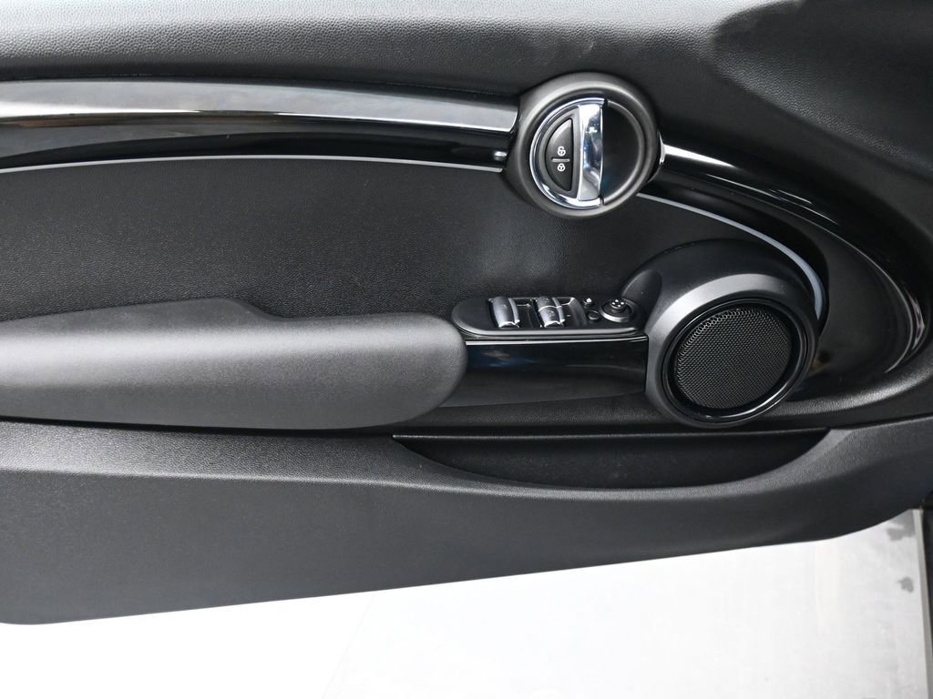 Used 2023 MINI Cooper S image 10