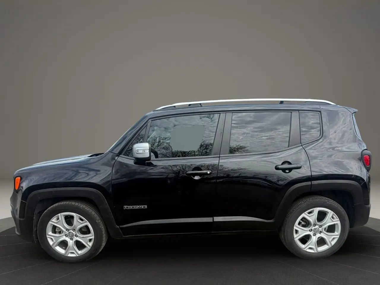 Used 2018 Jeep Renegade Limited FWD image 8