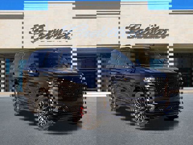 Used 2024 Cadillac Escalade ESV V image 2