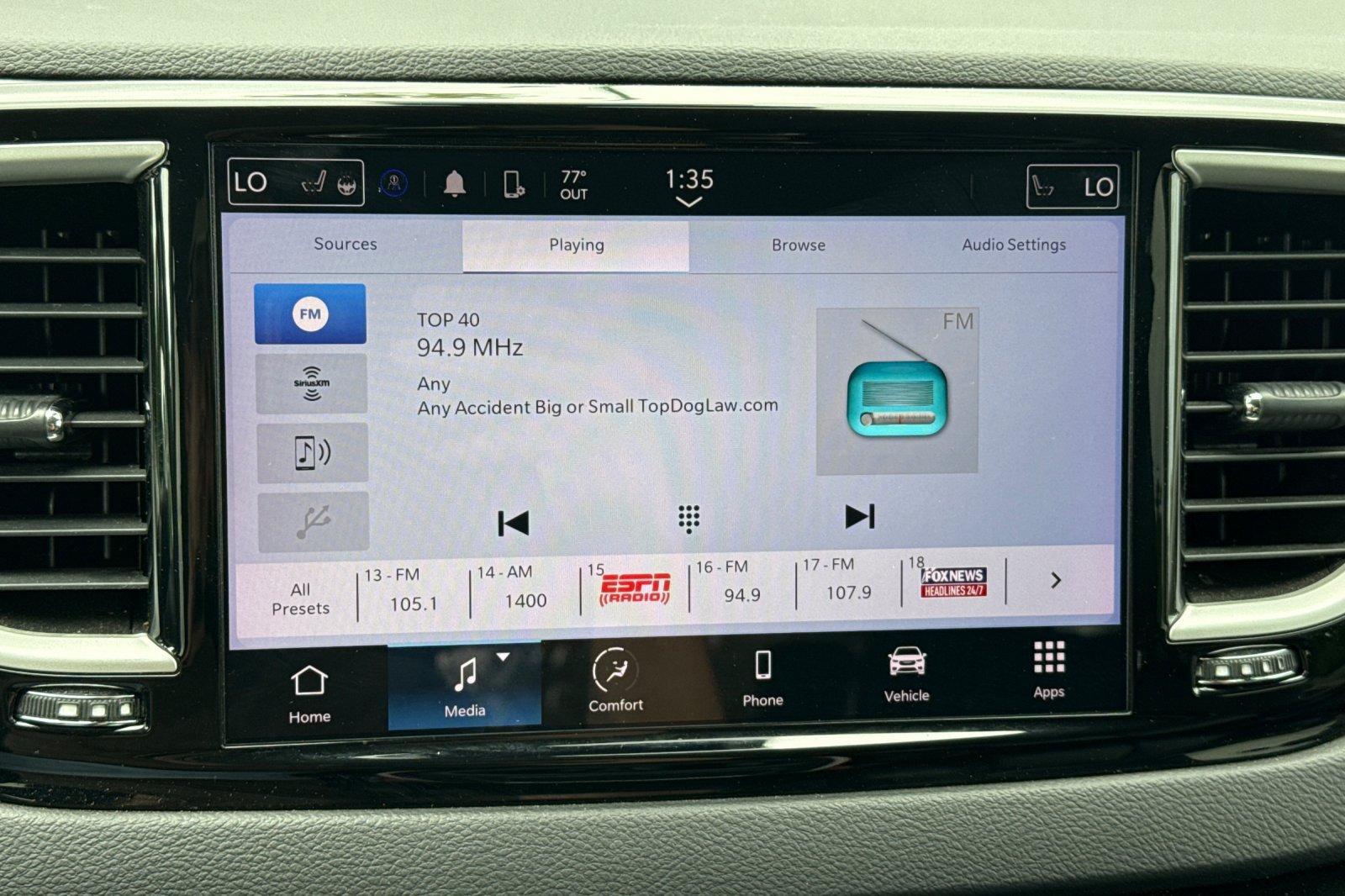 Used 2024 Chrysler Pacifica Touring-L FWD image 29