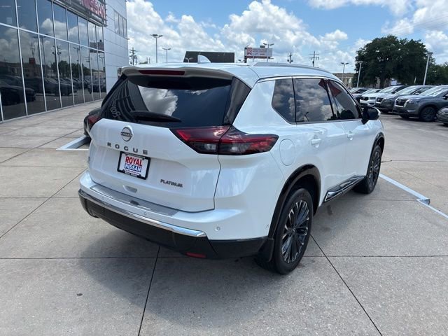 Used 2024 Nissan Rogue Platinum w/ Platinum Premium Package FWD image 7