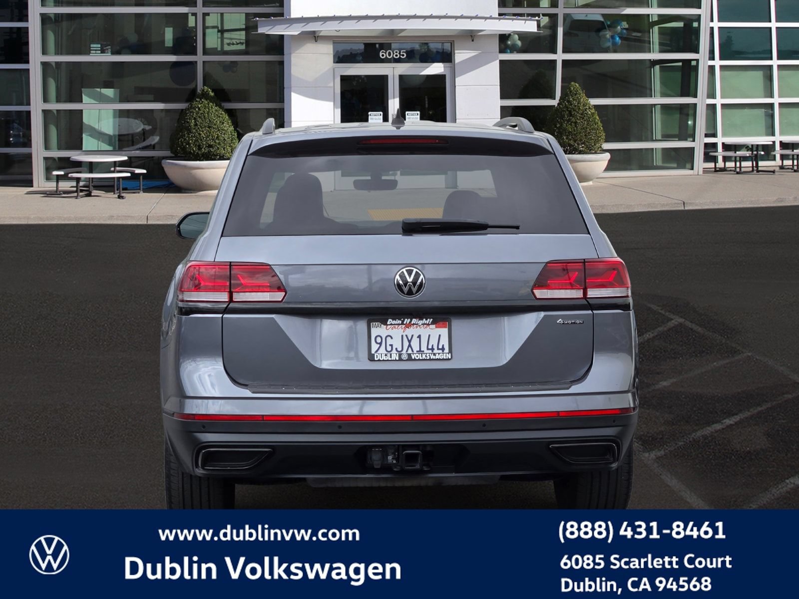 Certified 2023 Volkswagen Atlas SE w/ Panoramic Sunroof Package AWD/4WD image 5
