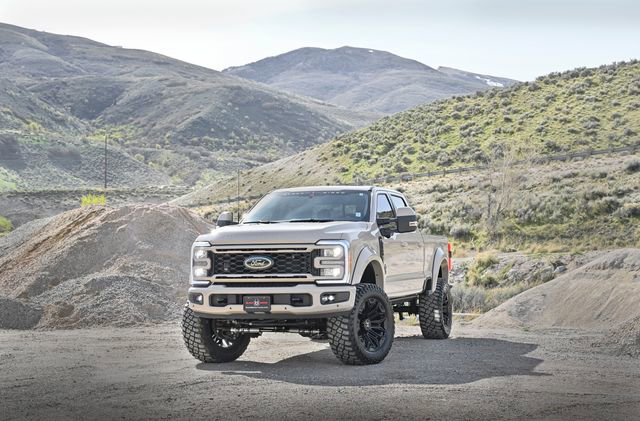 New 2026 Ford F250 Lariat w/ Black Appearance Package AWD/4WD image 2