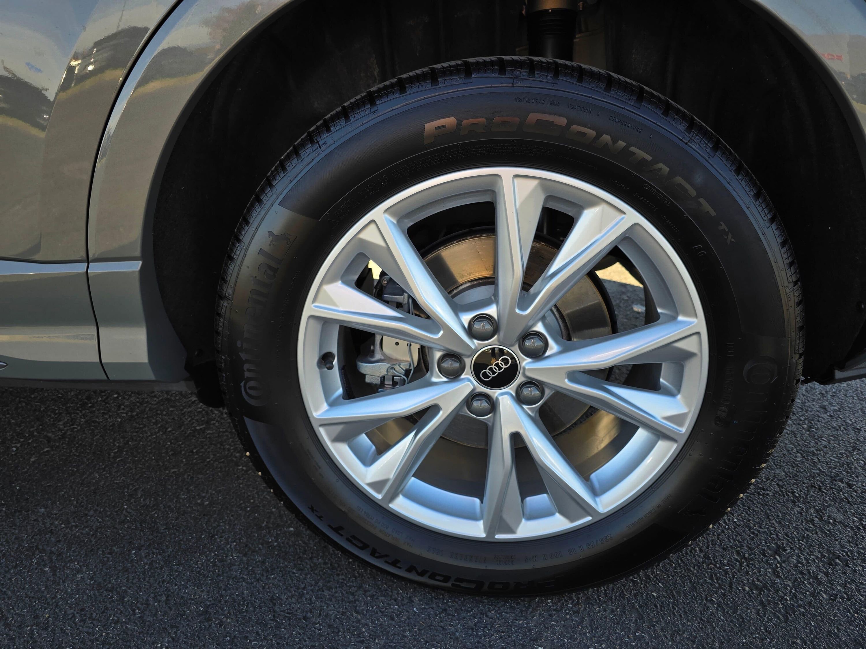 Certified 2025 Audi Q3 2.0T Premium Plus w/ Premium Plus Package AWD/4WD image 20