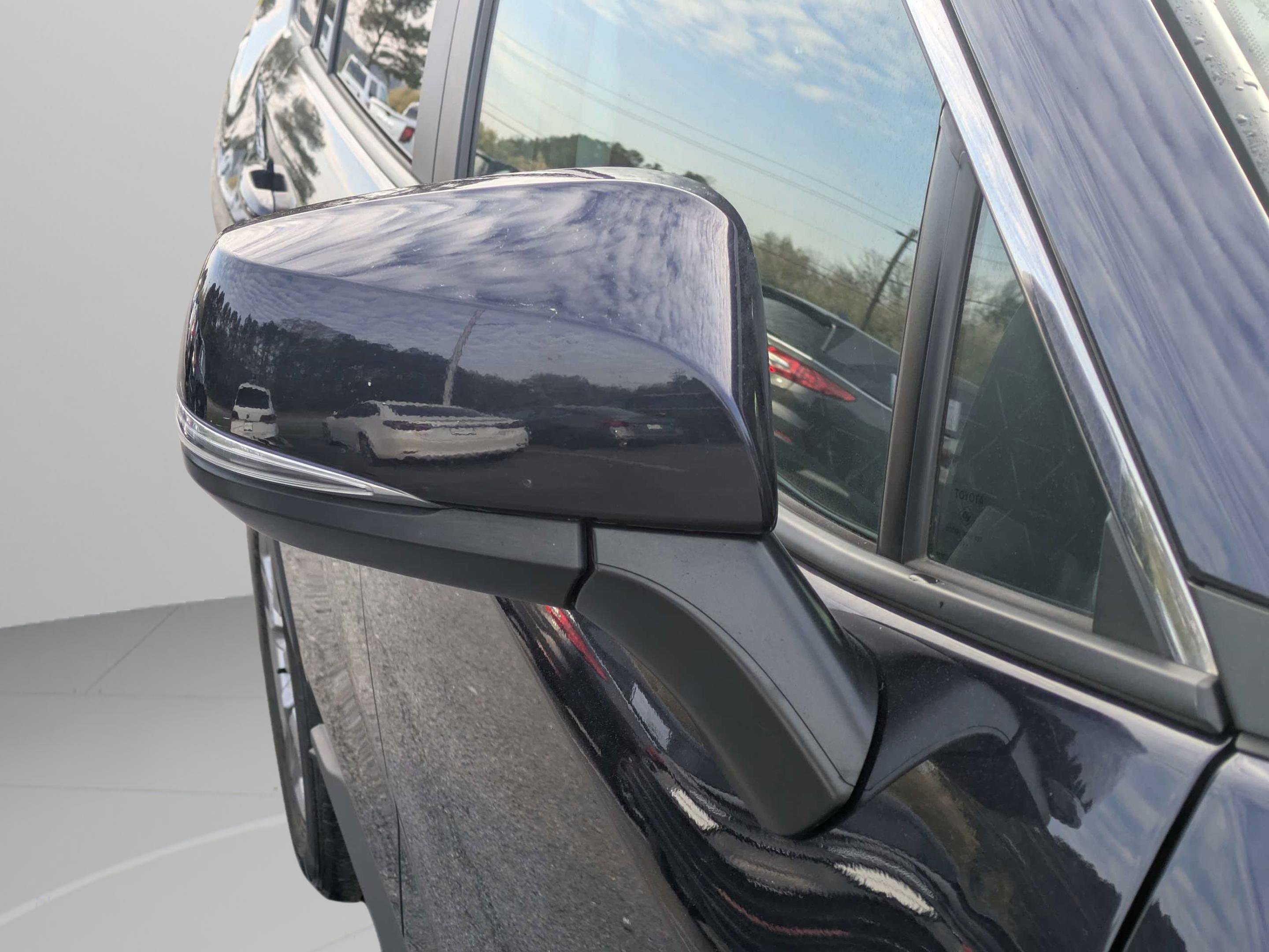Used 2024 Toyota RAV4 XLE FWD image 11