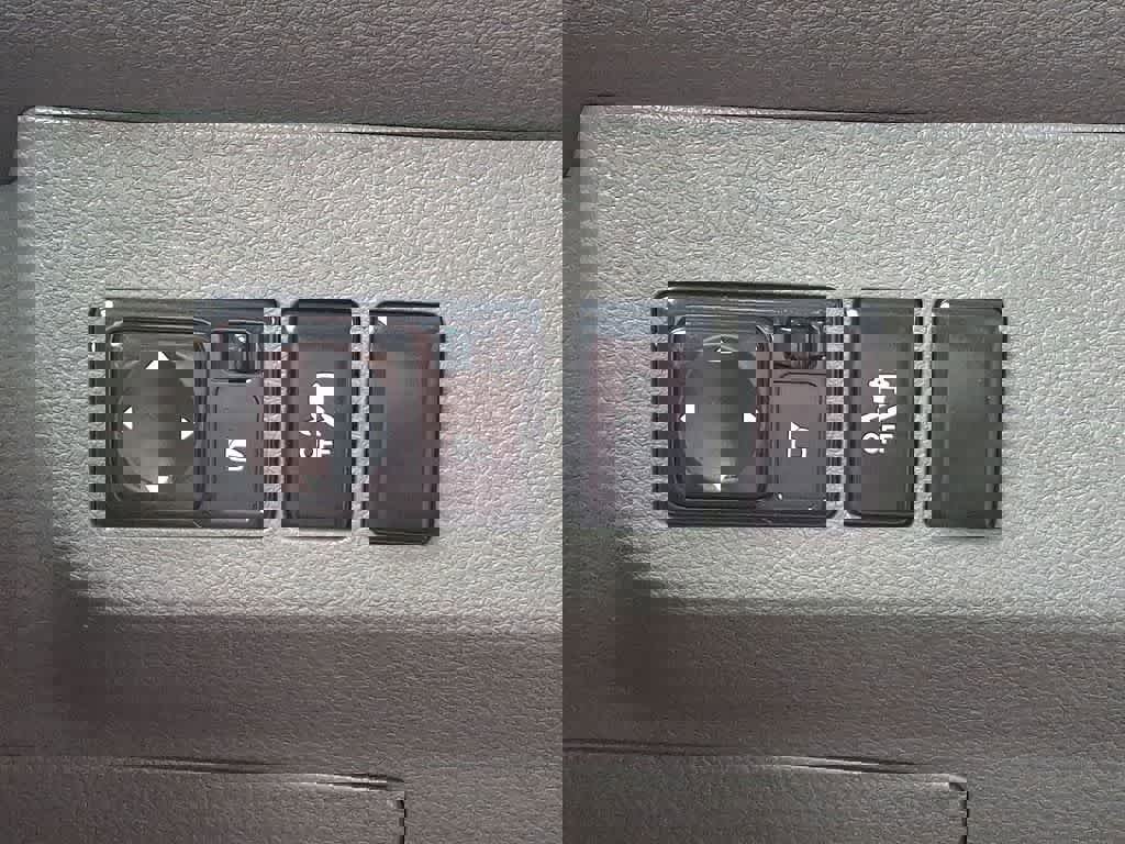 Used 2016 Nissan NV 3500 SV w/ SV Technology Package image 15