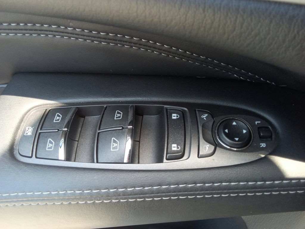 Used 2019 INFINITI QX60 Luxe w/ Essential Package AWD/4WD image 16