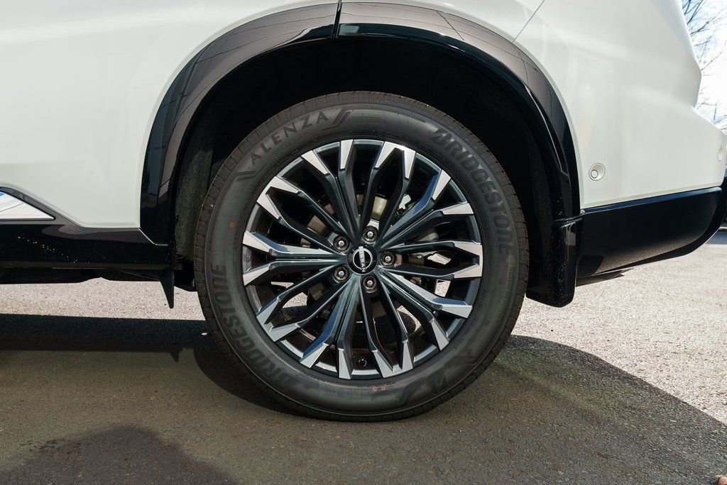 New 2026 Nissan Rogue Platinum w/ Tech Package AWD/4WD image 7