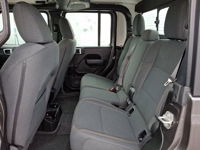 Used 2024 Jeep Gladiator Sport image 10