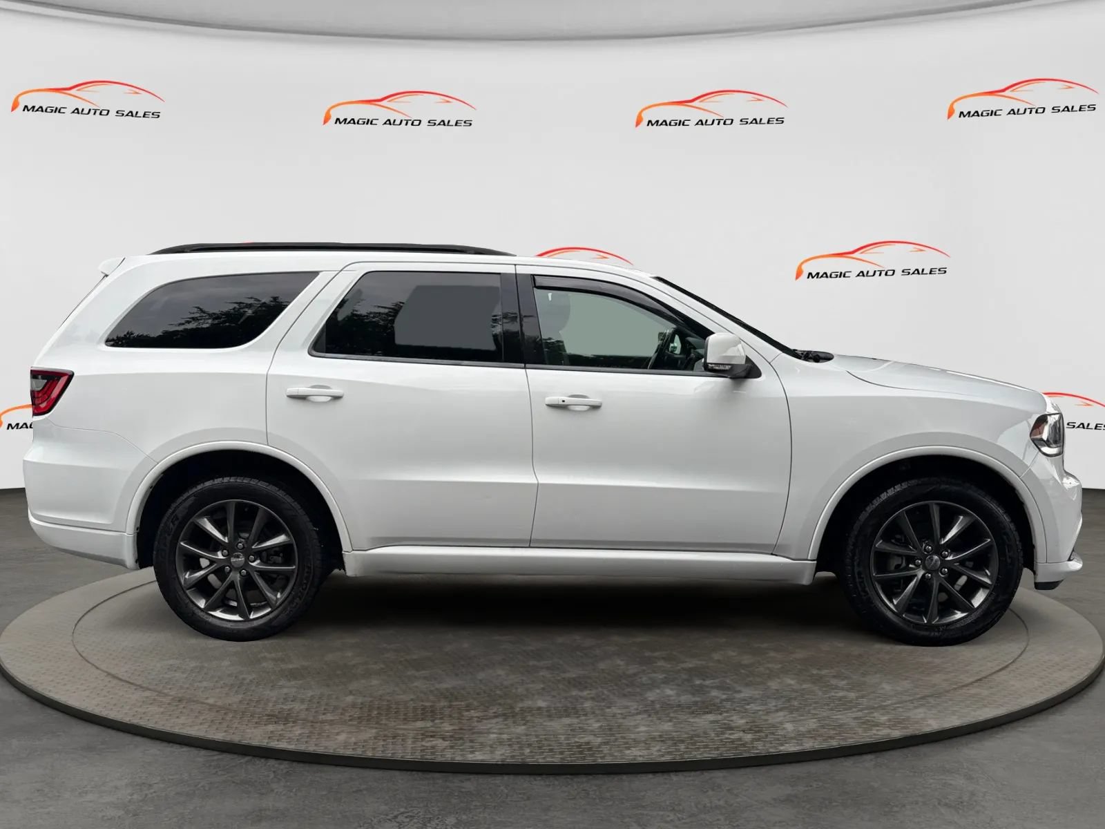 Used 2018 Dodge Durango GT w/ Premium Group AWD/4WD image 6