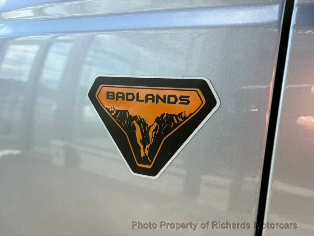 Used 2024 Ford Bronco Badlands image 11