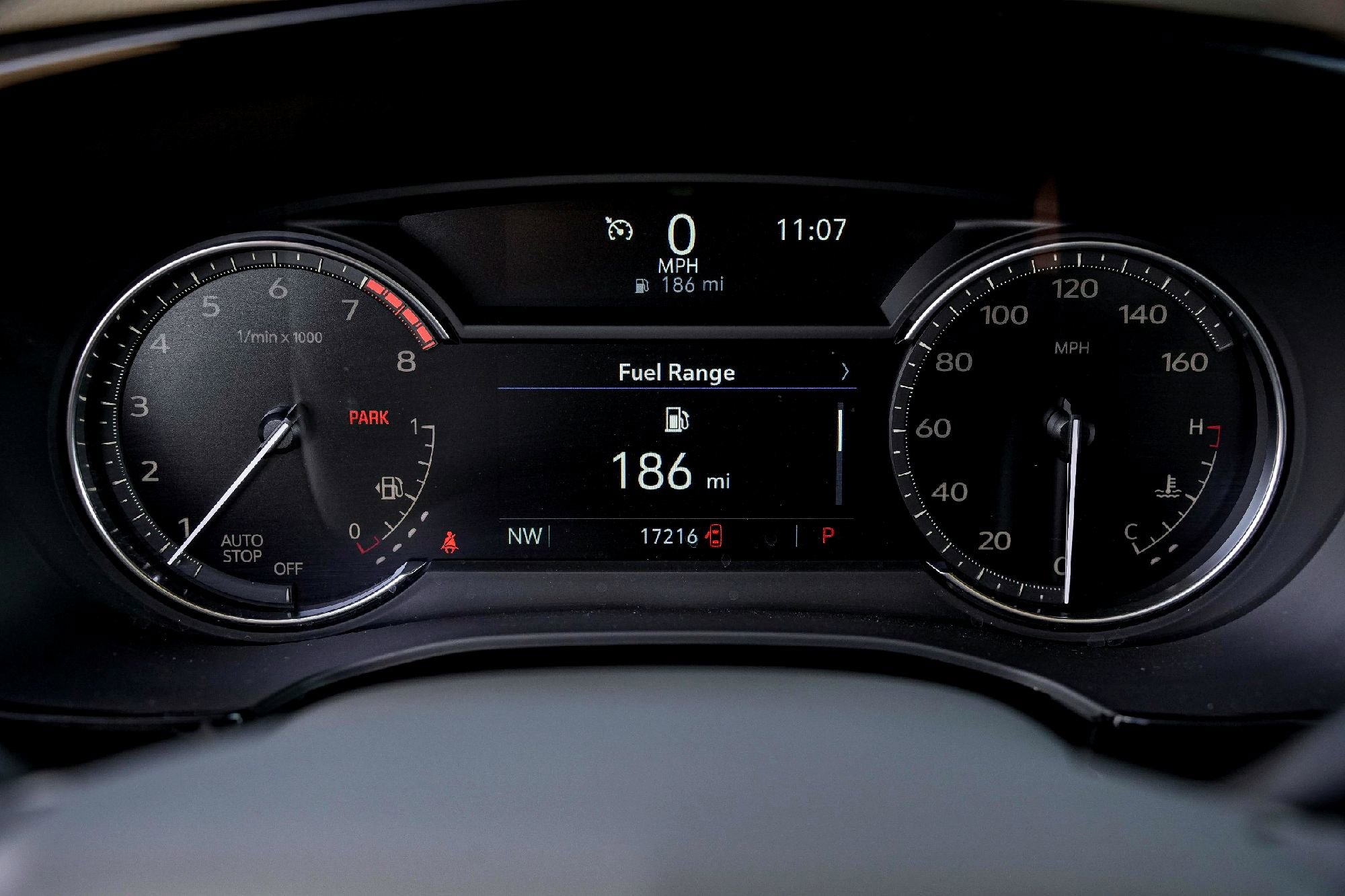 Used 2025 Cadillac XT6 Premium Luxury image 18