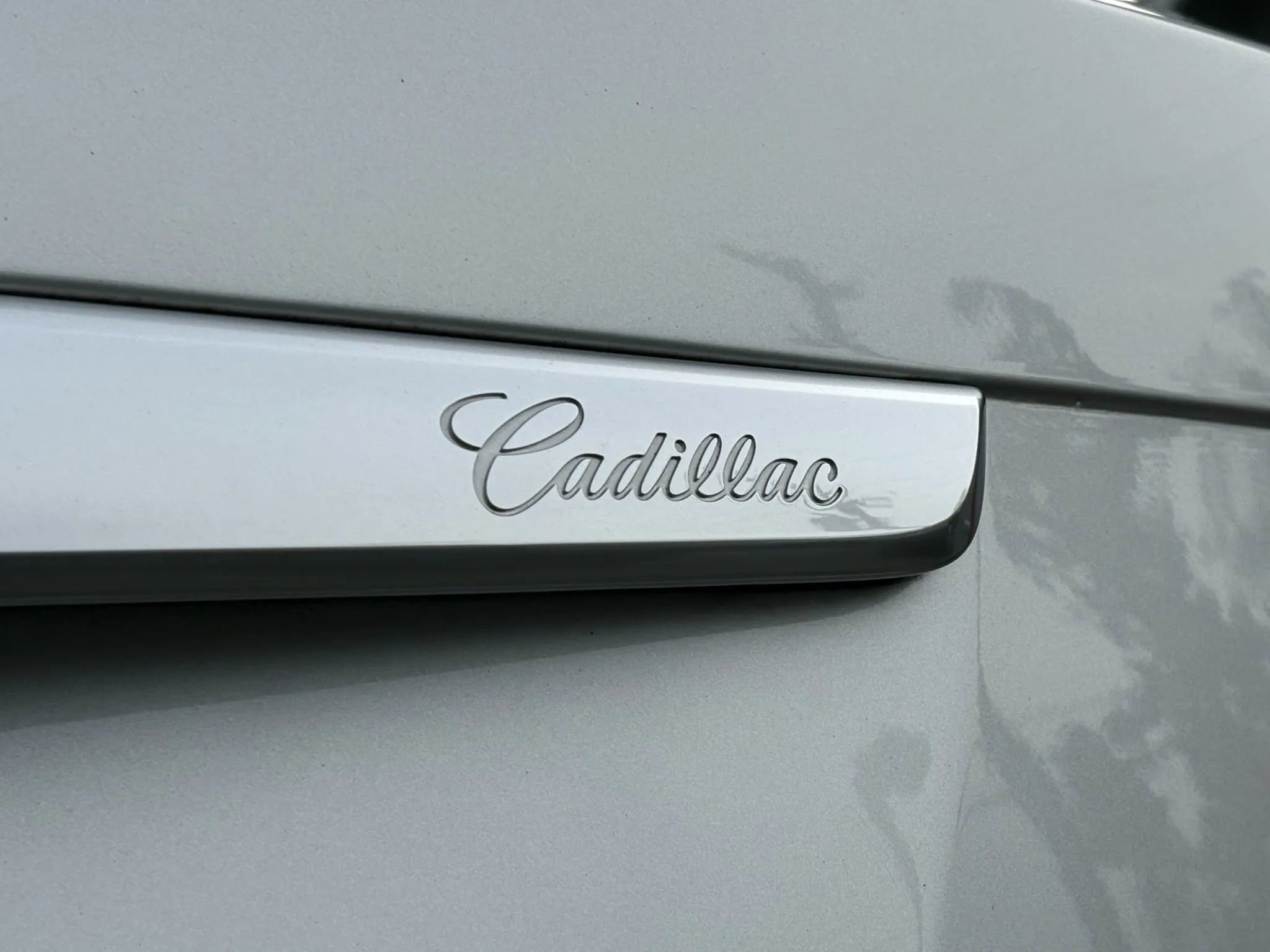 Used 2013 Cadillac XTS Luxury w/ Driver Awareness Package FWD image 30