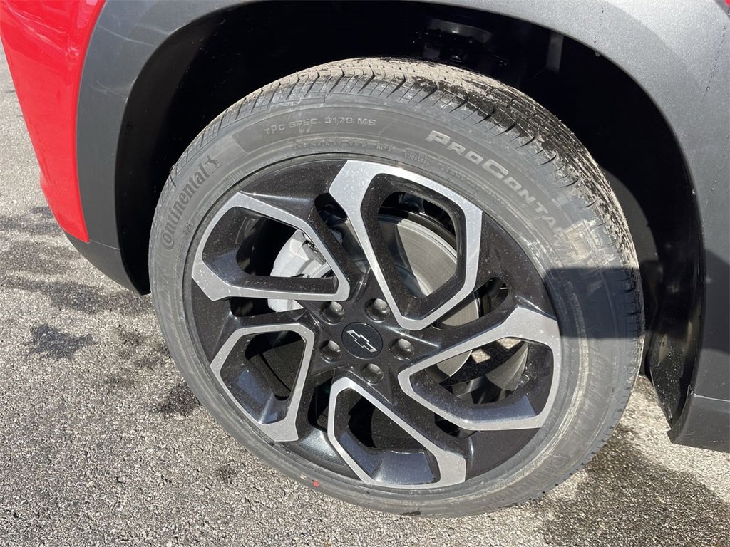 New 2026 Chevrolet Trax RS w/ Sunroof Package image 10