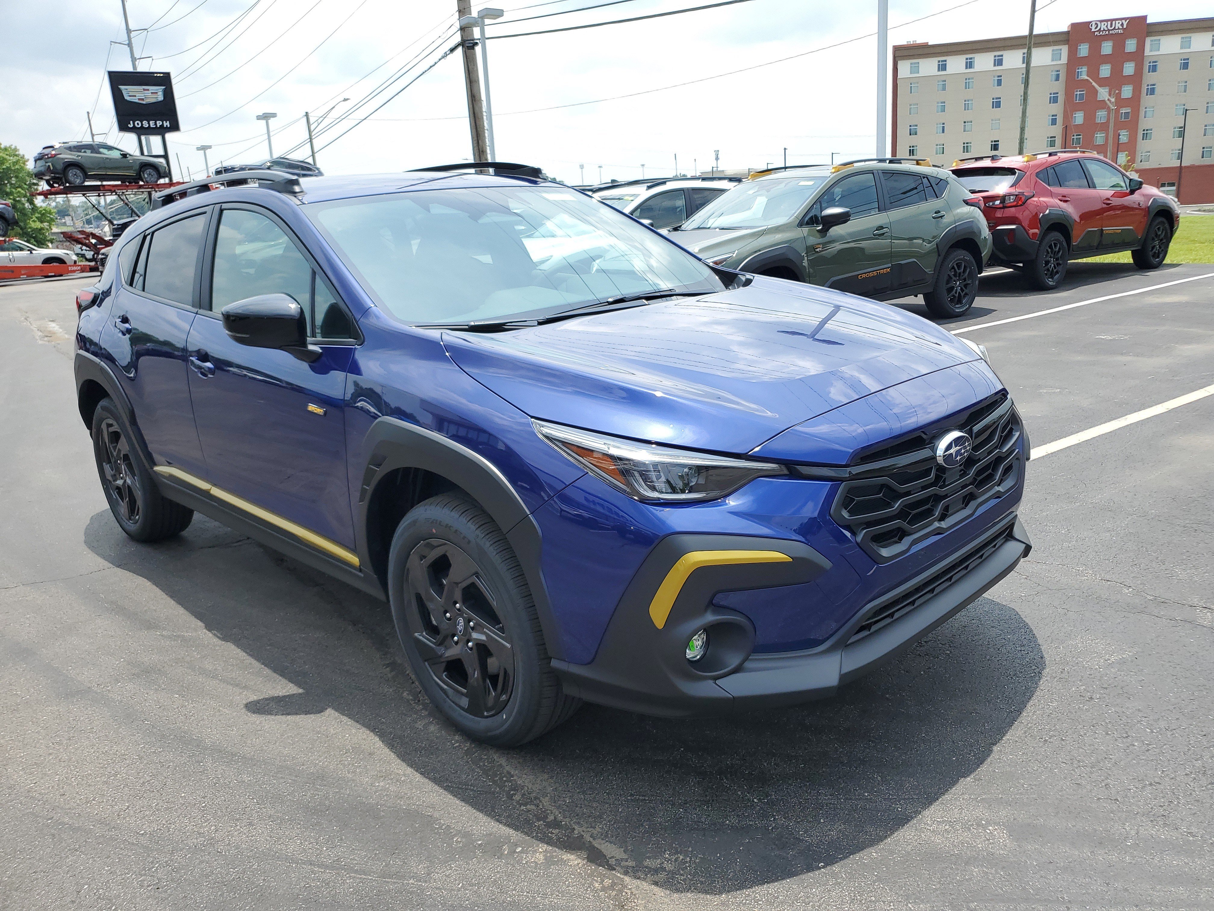 Used 2025 Subaru Crosstrek 2.5i Sport w/ Crosstrek Mirror Package image 4