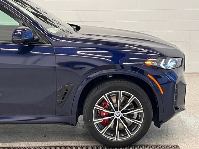 New 2026 BMW X5 xDrive40i w/ M Sport Package AWD/4WD image 8