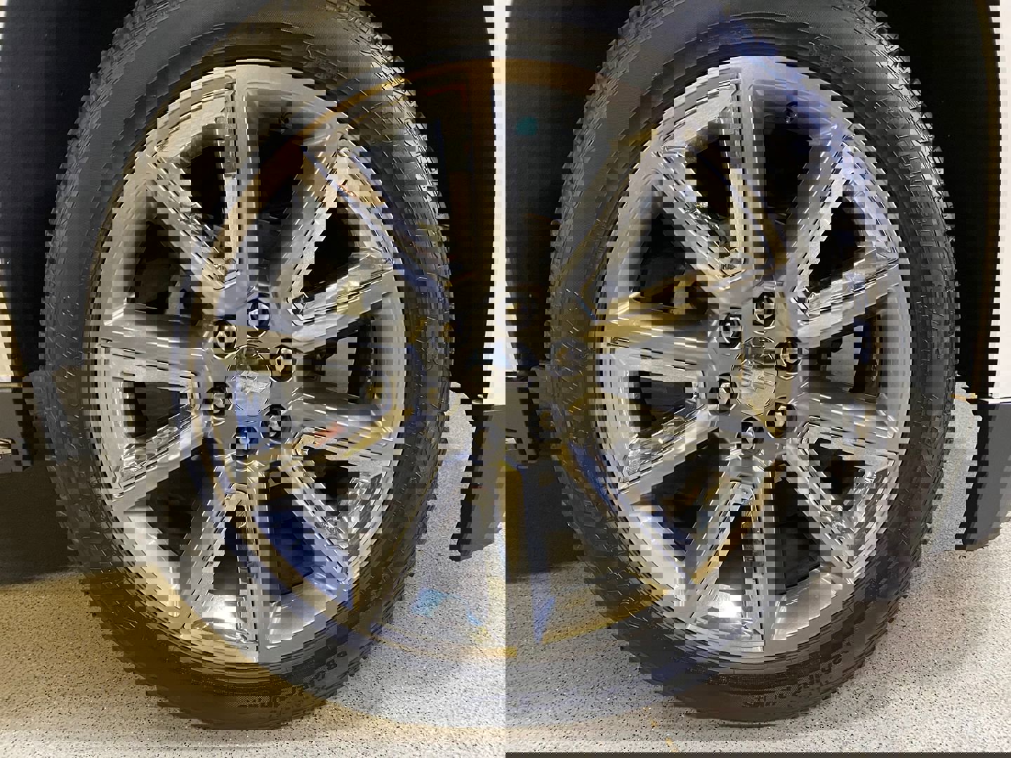 Used 2017 Chevrolet Suburban Premier image 8