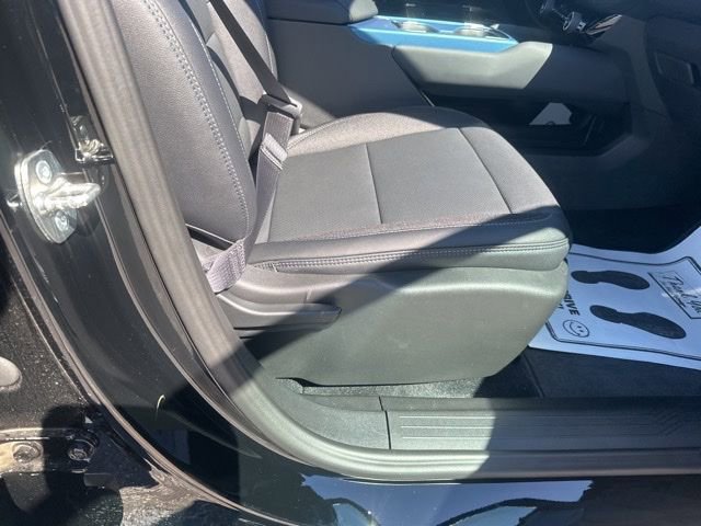 New 2026 Chevrolet Equinox EV LT image 33