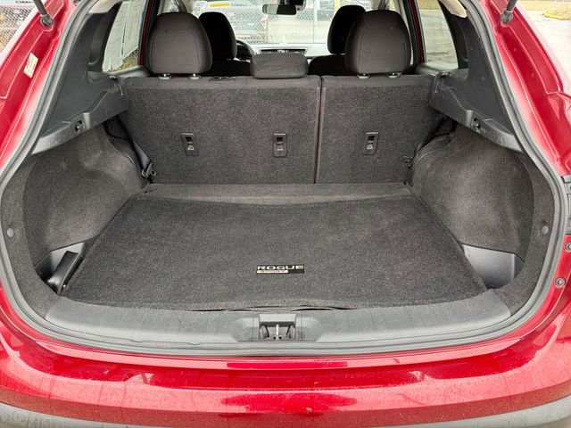 Used 2021 Nissan Rogue Sport S image 21