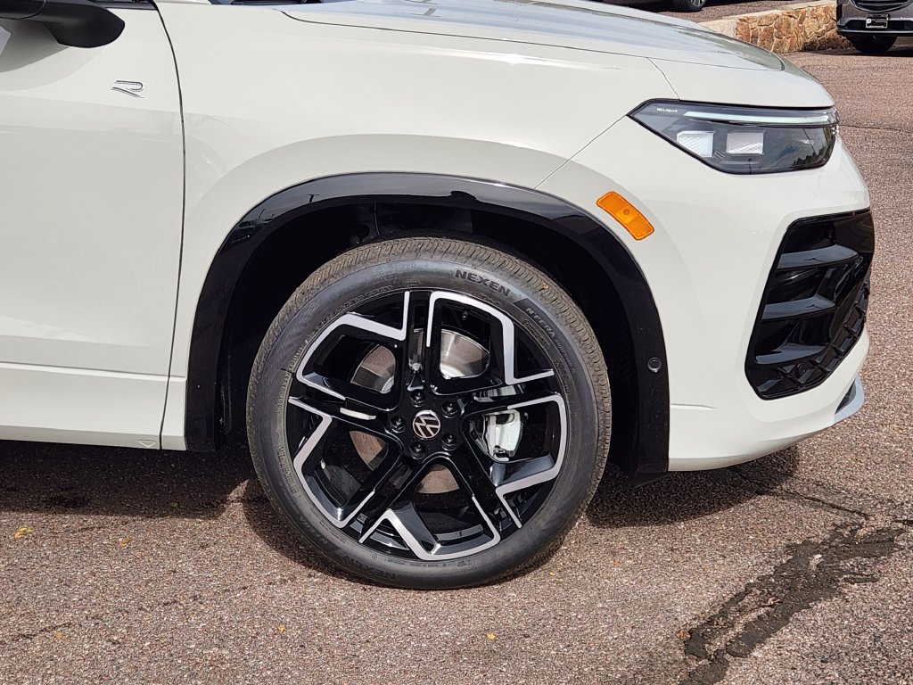 New 2027 Volkswagen Tiguan SEL R-Line AWD/4WD image 28