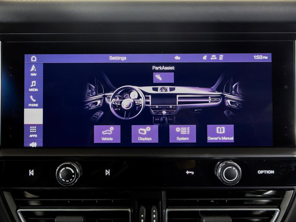 Certified 2024 Porsche Macan w/ Premium Plus Package image 17