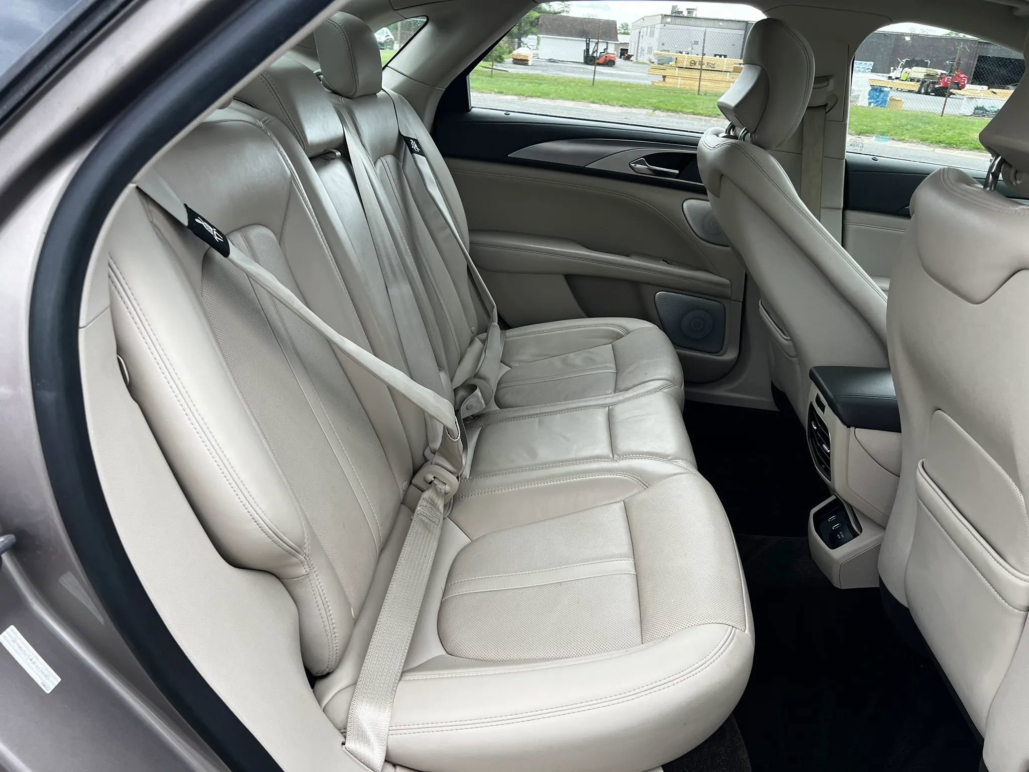 Used 2018 Lincoln MKZ Reserve w/ Luxury Package FWD image 15