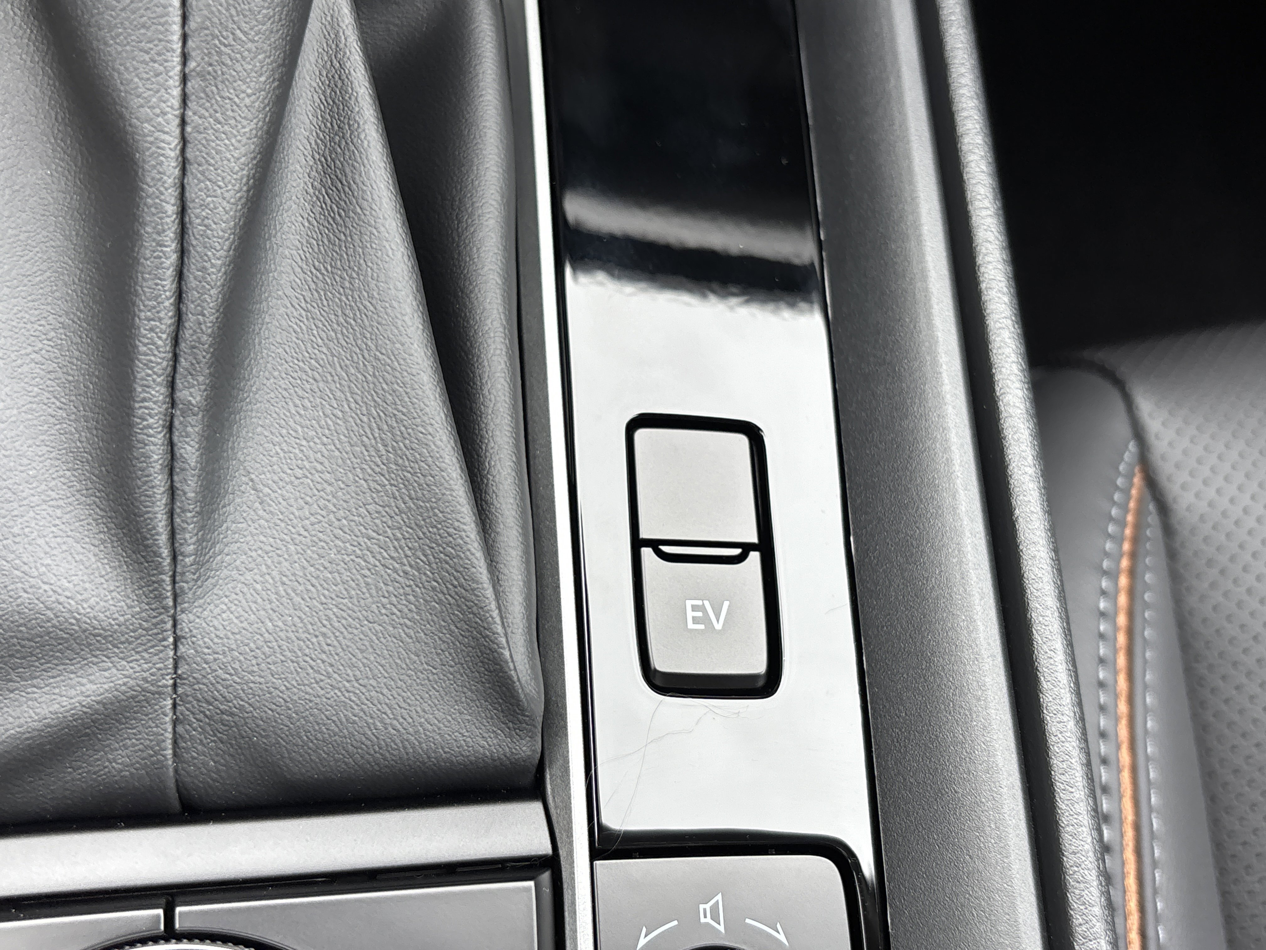 New 2026 MAZDA CX-50 AWD 2.5 Hybrid w/ Cargo Package image 41