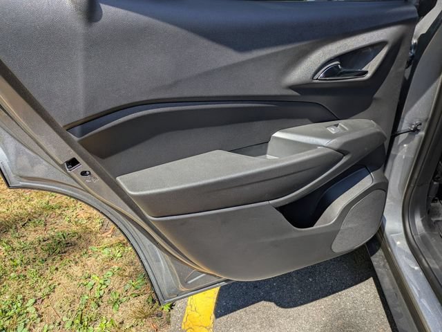 New 2026 Chevrolet Trax RS w/ Sunroof Package FWD image 22