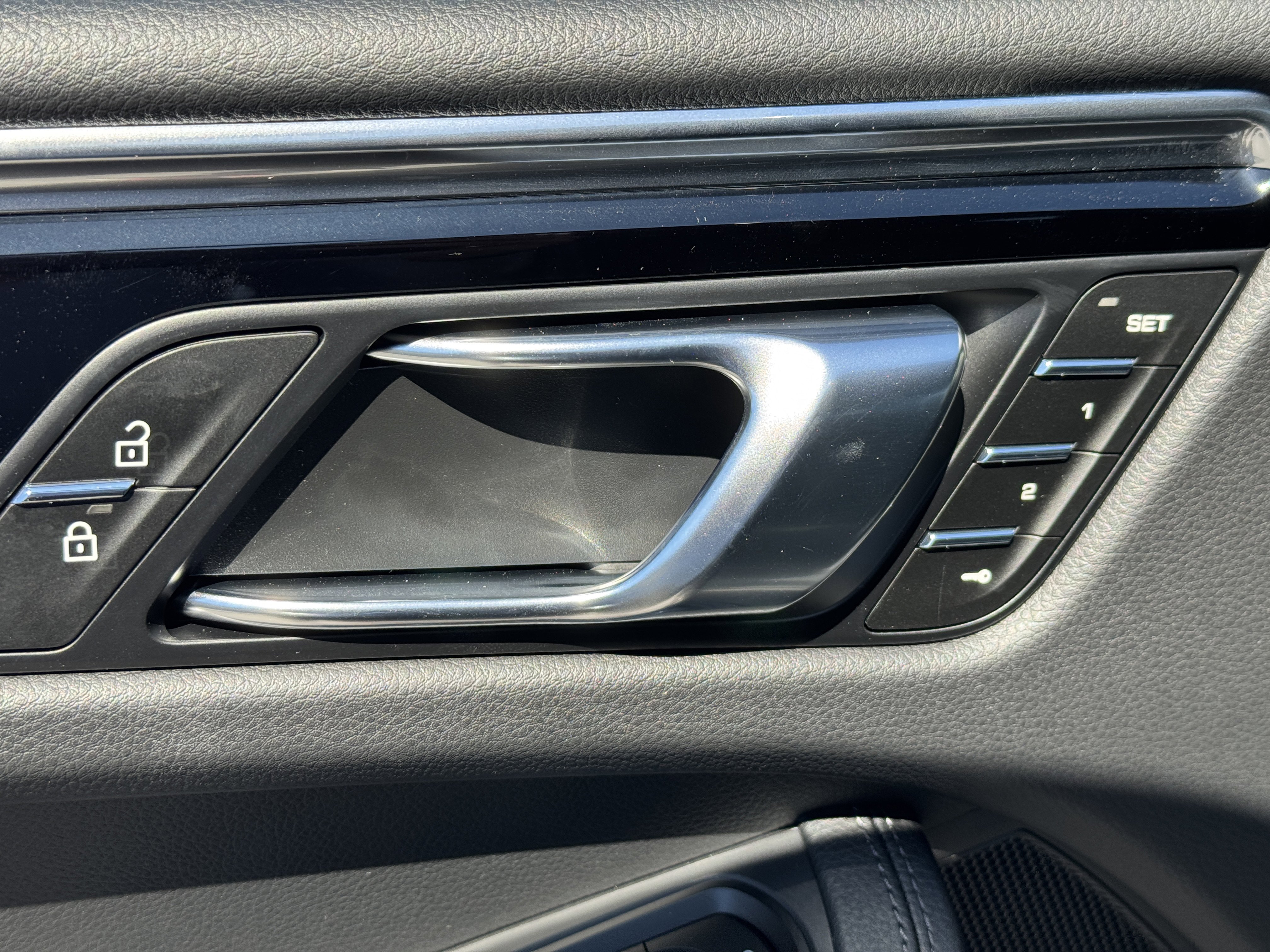 New 2026 Porsche Macan image 20