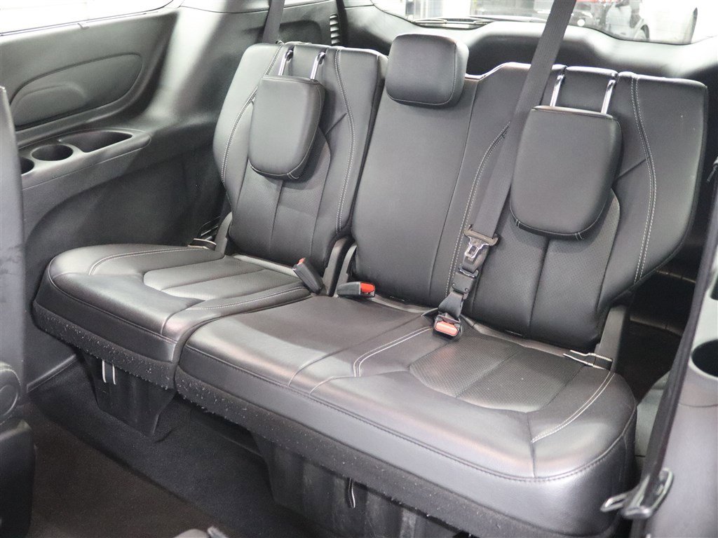 Used 2022 Chrysler Pacifica Touring-L w/ S Appearance Package image 14