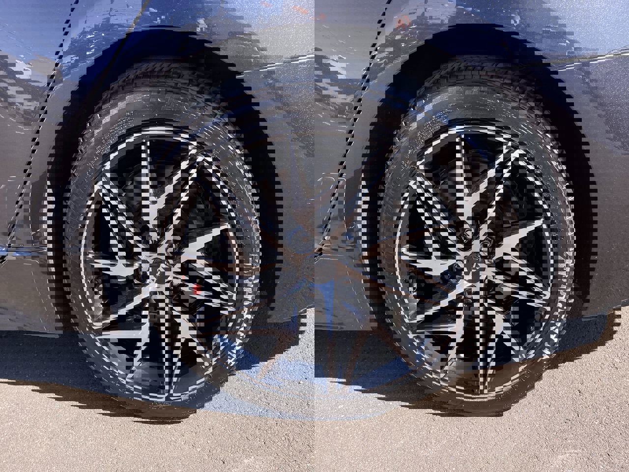 Used 2022 Kia Stinger GT-Line w/ Sun & Sound Package image 10