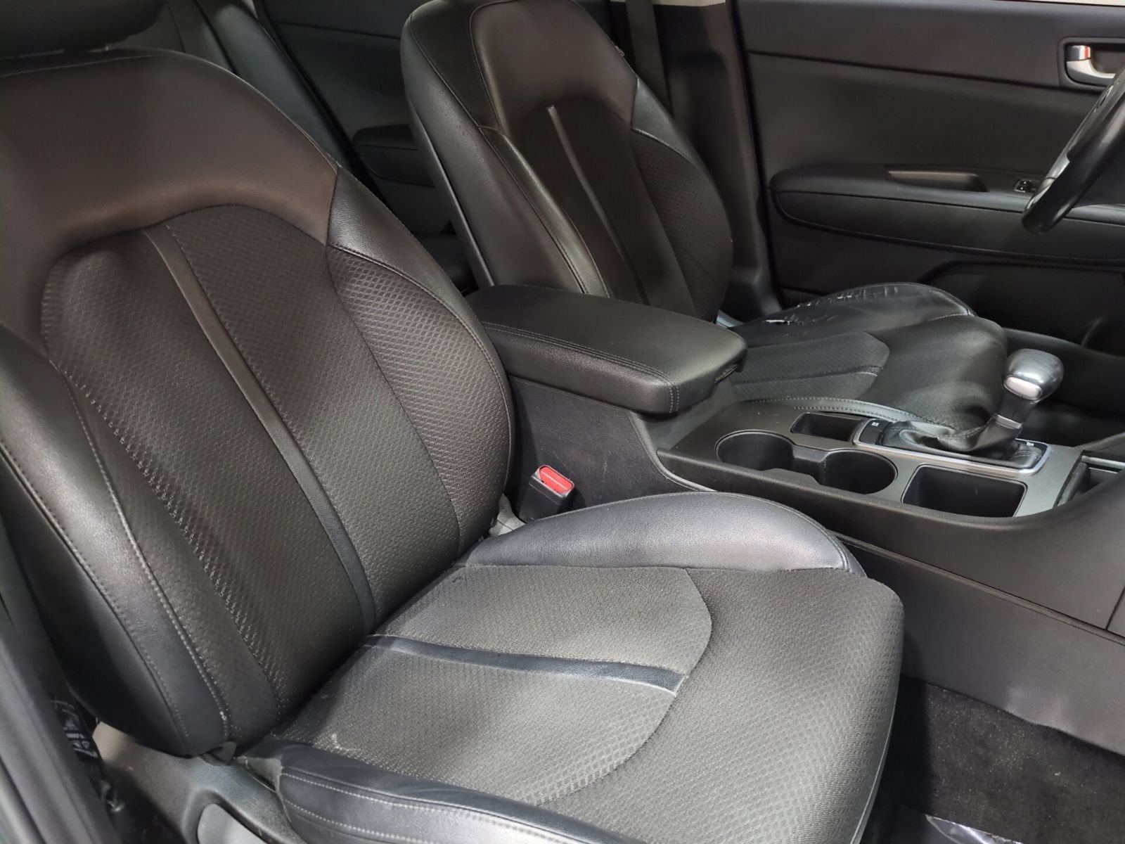 Used 2018 Kia Optima S FWD image 9