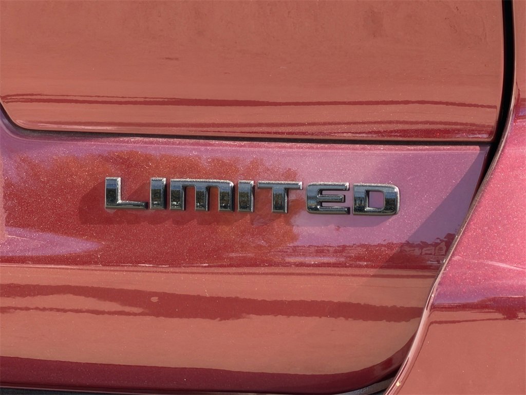 New 2025 Jeep Grand Cherokee L Limited w/ Black Appearance Package image 9