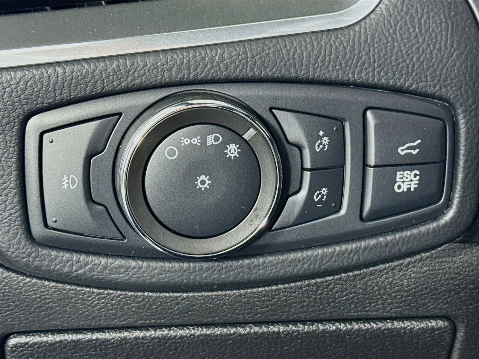 Used 2022 Ford Edge ST AWD/4WD image 11