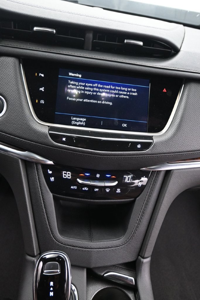 Used 2024 Cadillac XT5 Premium Luxury w/ Technology Package FWD image 16