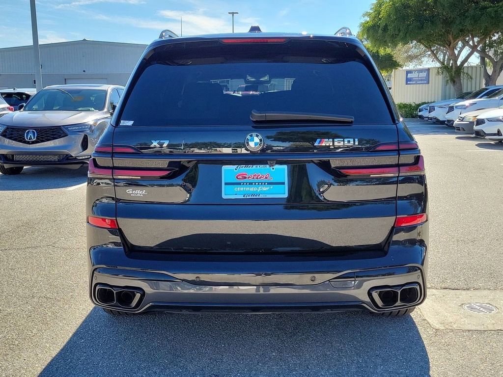 Used 2025 BMW X7 M60i image 12