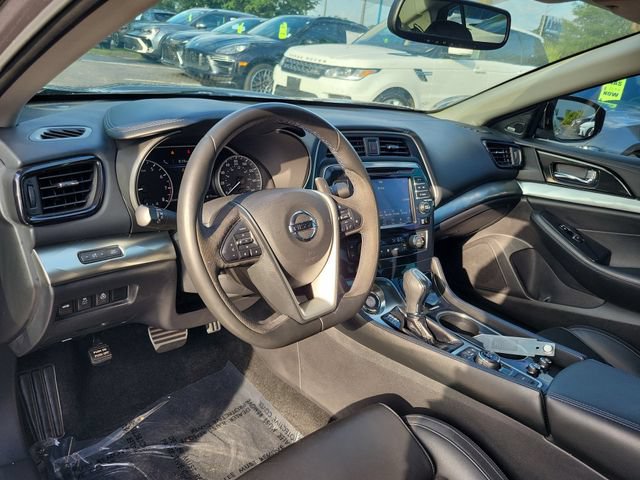 Used 2018 Nissan Maxima SR w/ Midnight Edition FWD image 15