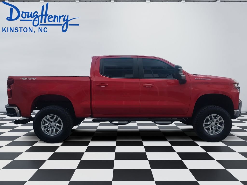 Used 2019 Chevrolet Silverado 1500 LT AWD/4WD image 6